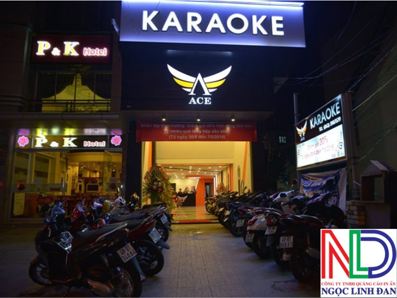 Bảng hiệu karaoke – Cách kết hợp chữ nổi mica và LED để thu hút khách hàng