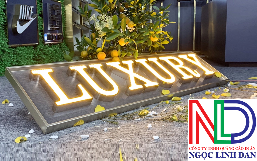 Chữ nổi inox sáng mặt – Sự lựa chọn cao cấp cho cửa hàng trang sức, đồng hồ