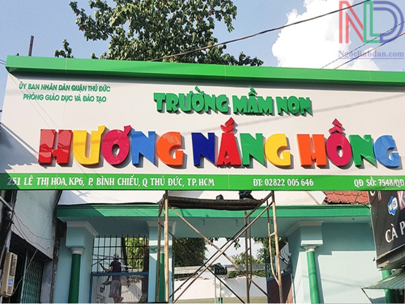 Chữ nổi mica – Giải pháp tạo điểm nhấn cho bảng hiệu trường học