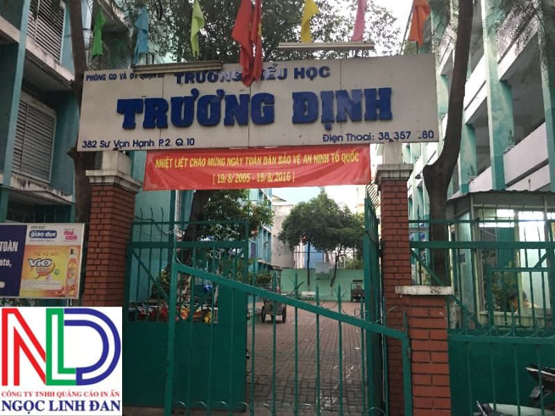 Chữ nổi mica – Giải pháp tạo điểm nhấn cho bảng hiệu trường học