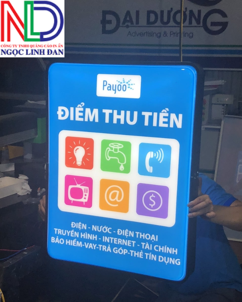 Ưu và nhược điểm của hộp đèn mica trong quảng cáo thương mại