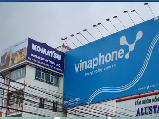 Chìa khóa hút khách hiệu quả cho ngành F&B với bảng hiệu Pano