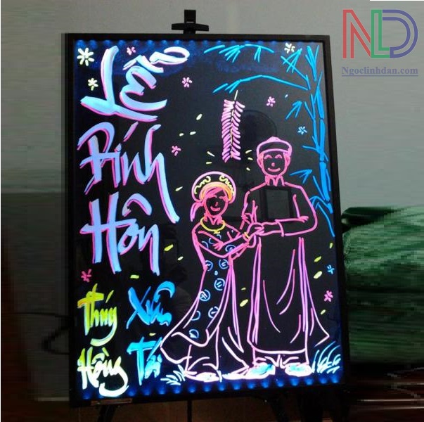 Ứng Dụng Bảng Led Huỳnh Quang Viết Tay Cho Tiệm Trà Sữa