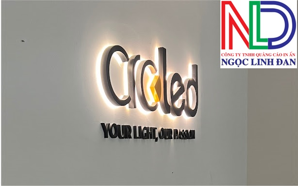 Ưu Điểm Của Bảng Quảng Cáo Chữ Inox Sáng Chân So Với Các Loại Khác