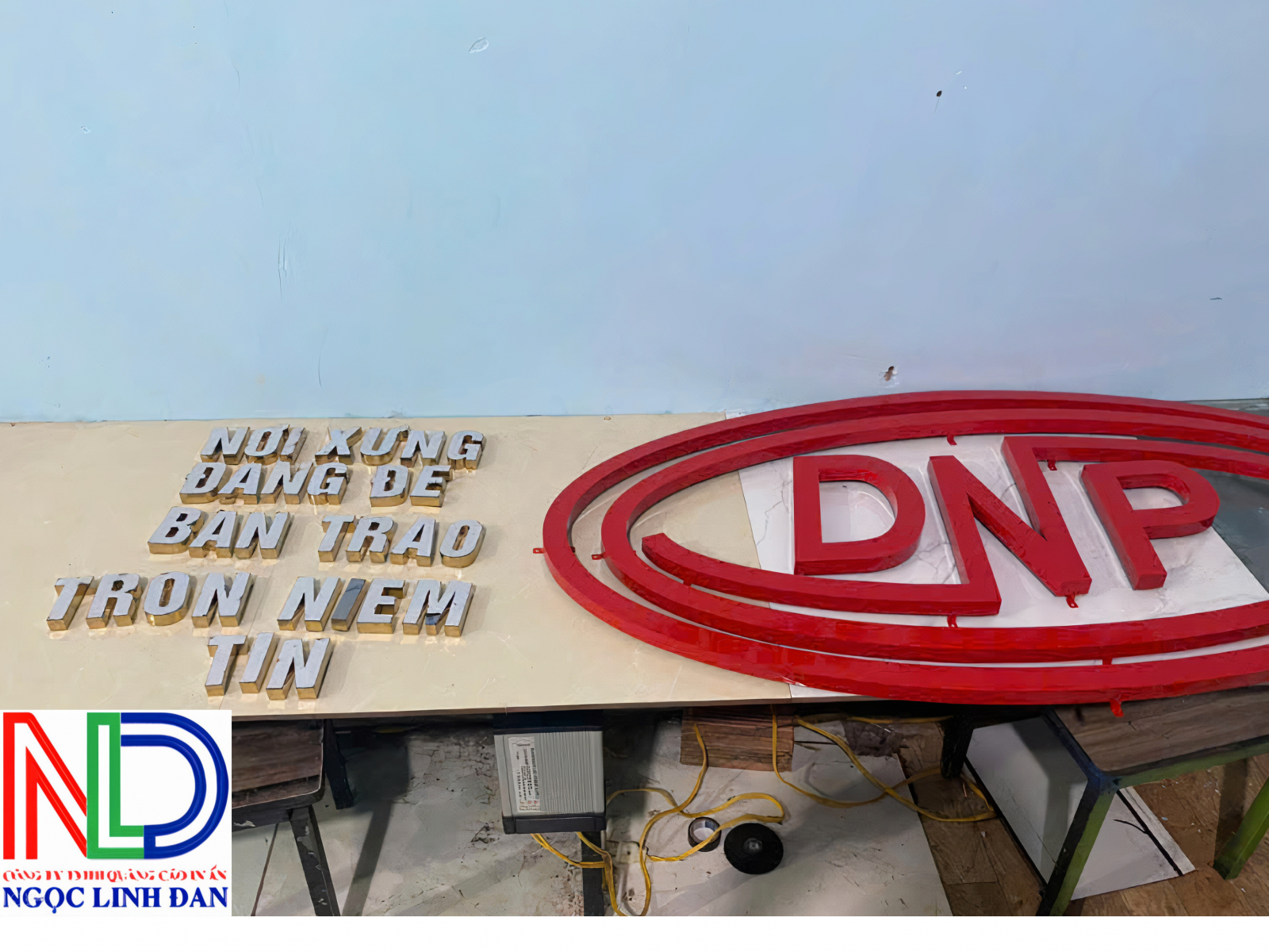 Thiết Kế Thi Công Bảng Hiệu Chữ Nổi Inox Cho Công Ty Đại Nam Phát