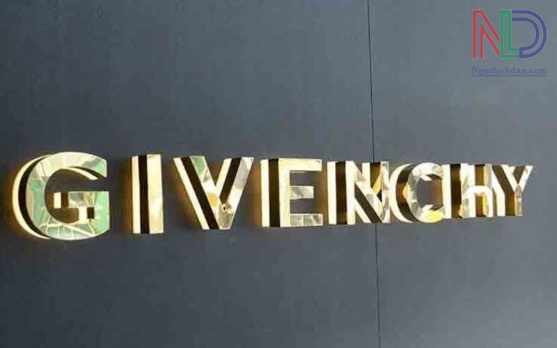 Thiết kế thi công chữ Inox vàng bóng