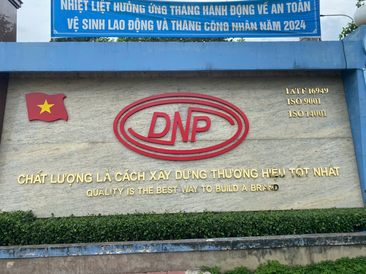 Thiết kế thi công chữ nổi