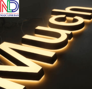 Chữ Nổi Inox Đế Keo Có Thực Sự Bền Bỉ Như Quảng Cáo?