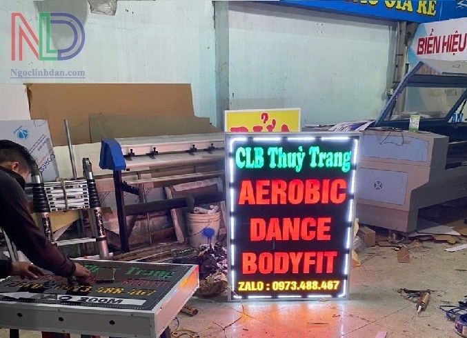 Thiết kế thi công hộp đèn led