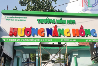 Chữ nổi mica – Giải pháp tạo điểm nhấn cho bảng hiệu trường học