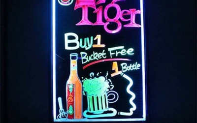Tối Ưu Hóa Chi Phí Marketing Với Bảng LED Huỳnh Quang Viết Tay